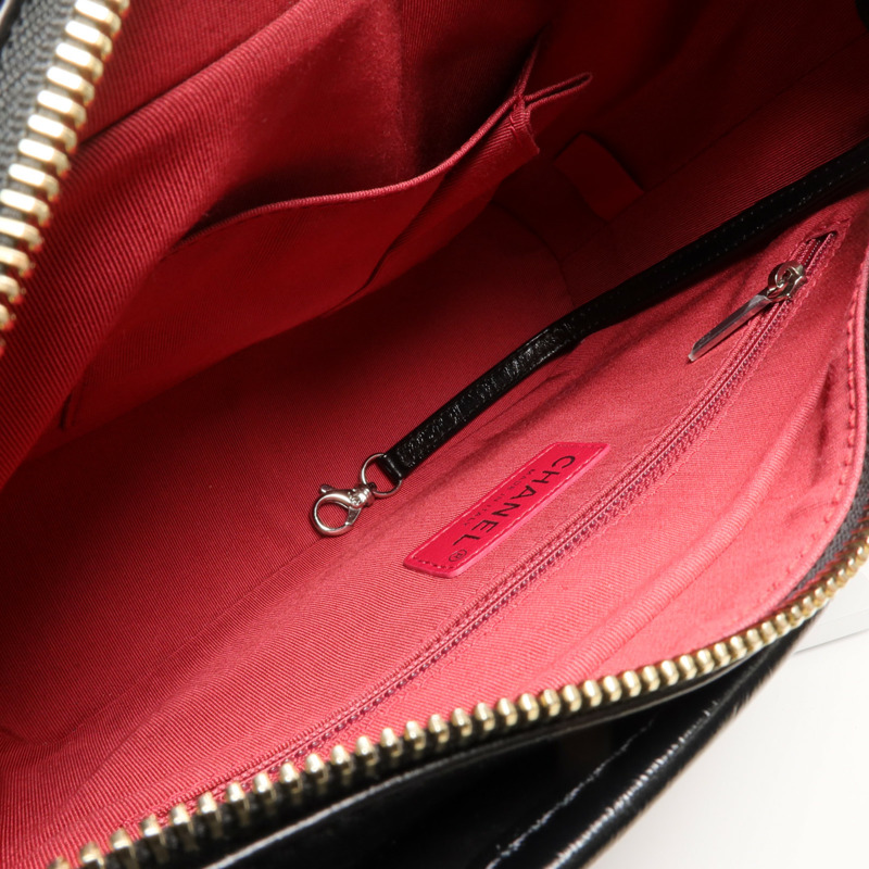 CHANEL 牛皮皮革Gabrielle Medium鏈帶肩背袋-4