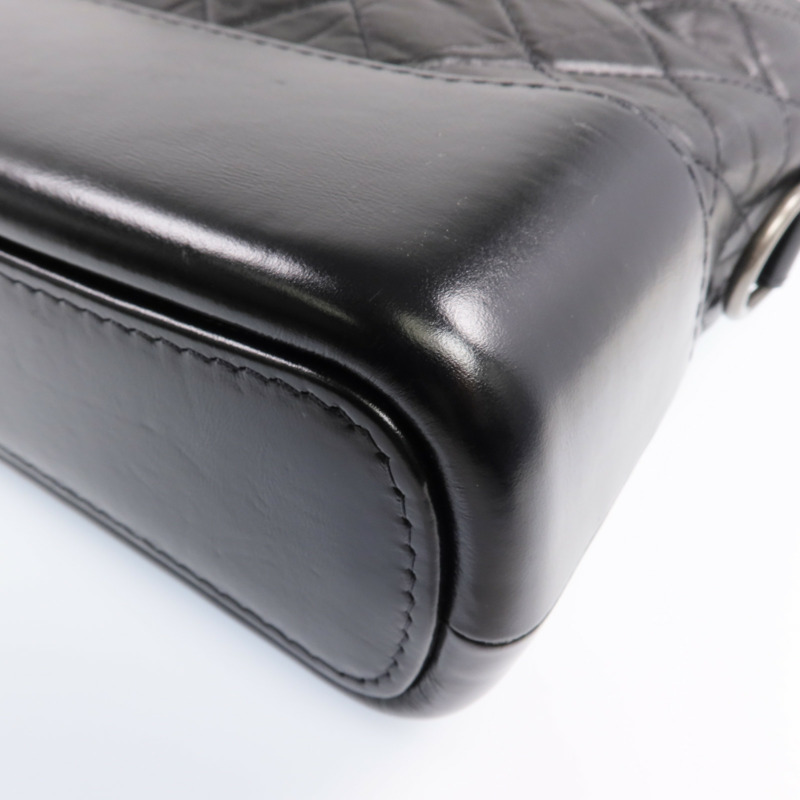 CHANEL 牛皮皮革Gabrielle Medium鏈帶肩背袋-13