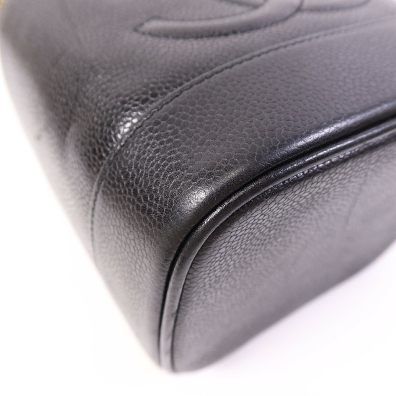 CHANEL 牛皮皮革Vanity Case金扣手挽袋-11