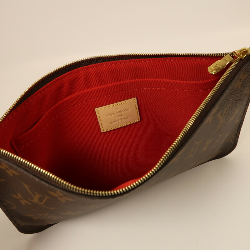 LOUIS VUITTON Monogram Carry It金扣肩背袋-15