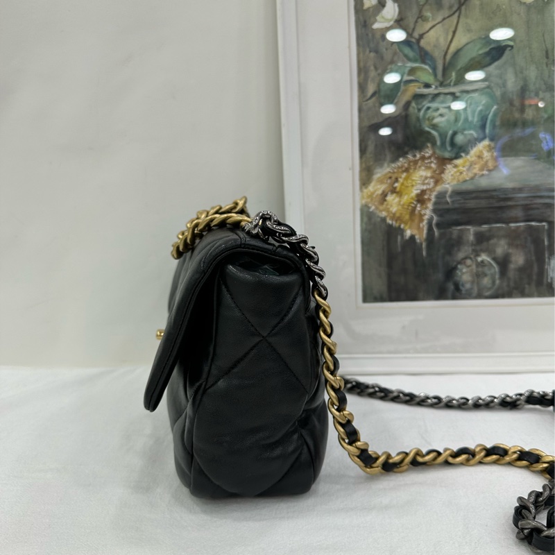 Chanel 香奈兒 19bag 羊皮 黑金小號 21晶片-4