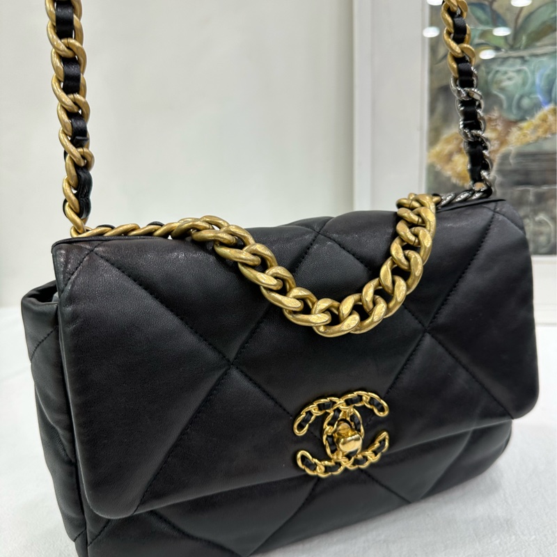 Chanel 香奈兒 19bag 羊皮 黑金小號 21晶片-6