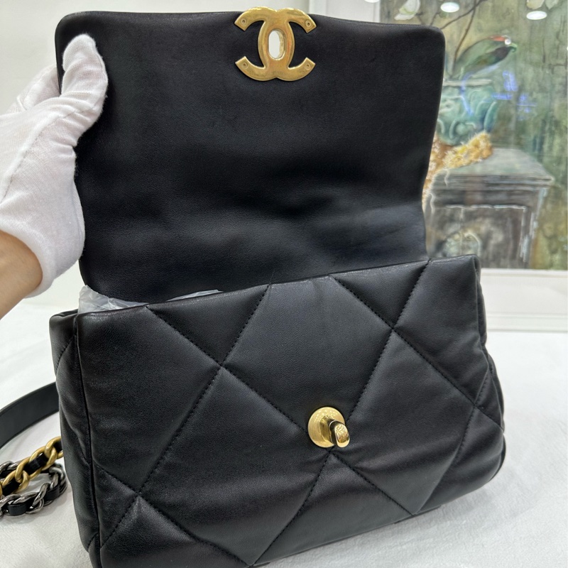 Chanel 香奈兒 19bag 羊皮 黑金小號 21晶片-7