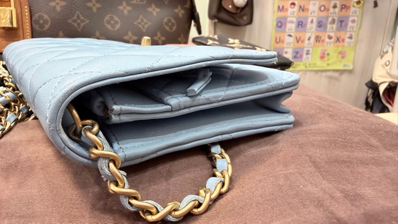 香奈兒CHANEL WOC 天空藍核桃金球 鏈帶包 晶片版-33