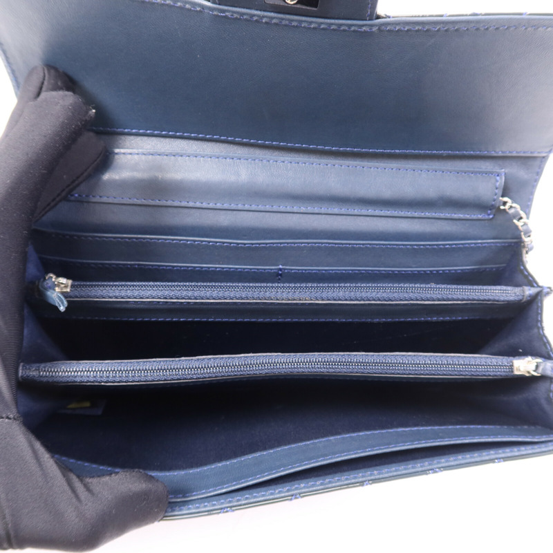 CHANEL 漆皮皮革Clutch On Chain銀扣鏈帶肩背袋-4