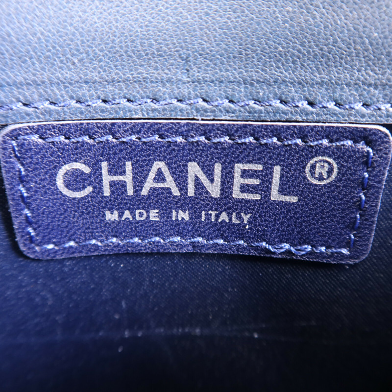 CHANEL 漆皮皮革Clutch On Chain銀扣鏈帶肩背袋-5