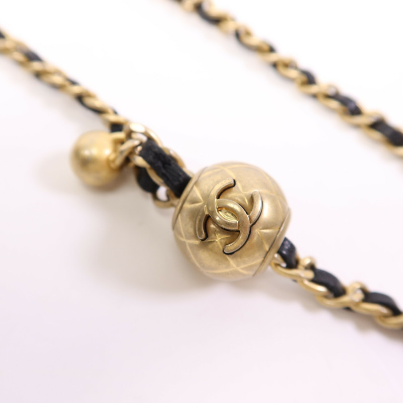 CHANEL 羊皮皮革Mini Vanity金扣鏈帶肩背袋-7