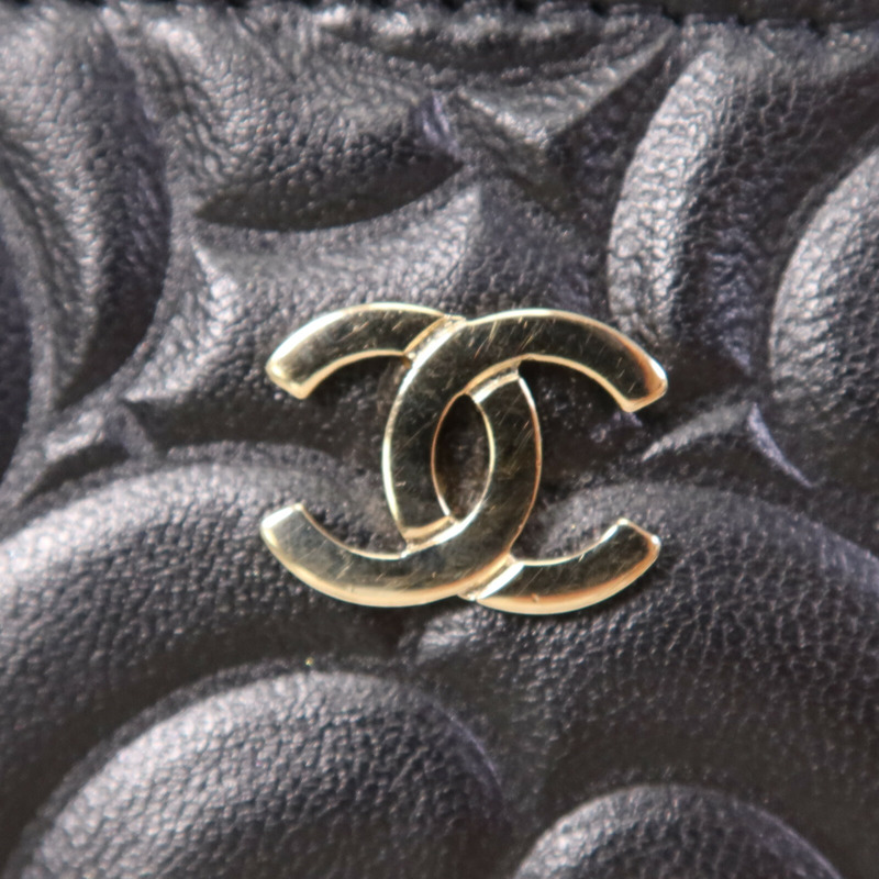 CHANEL 牛皮皮革Vanity Case銀扣鏈帶肩背袋-6