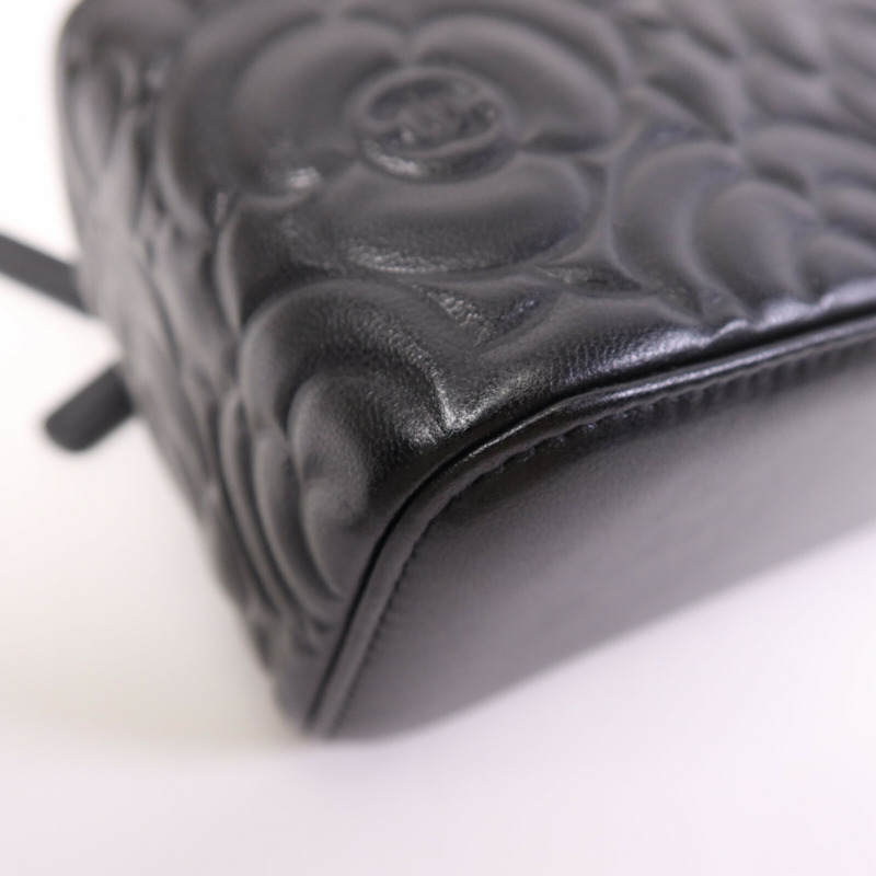 CHANEL 牛皮皮革Vanity Case銀扣鏈帶肩背袋-11