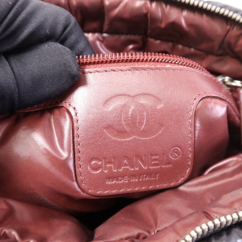 CHANEL 尼龍Coco Cocoon銀扣肩背袋-5