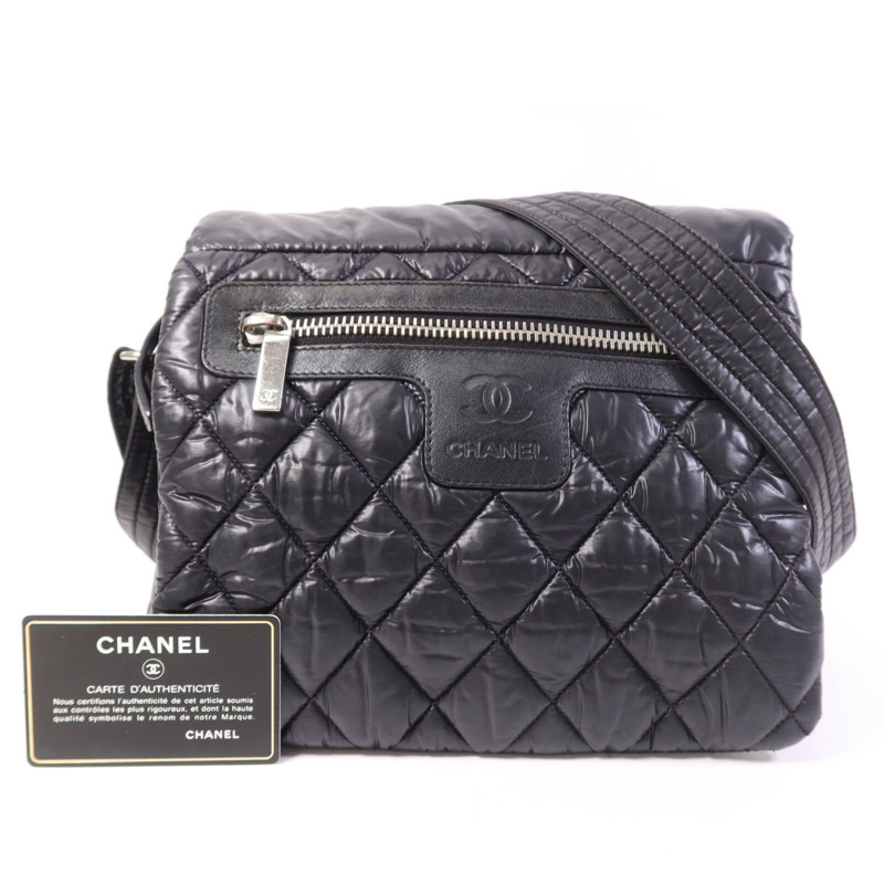 CHANEL 尼龍Coco Cocoon銀扣肩背袋-9