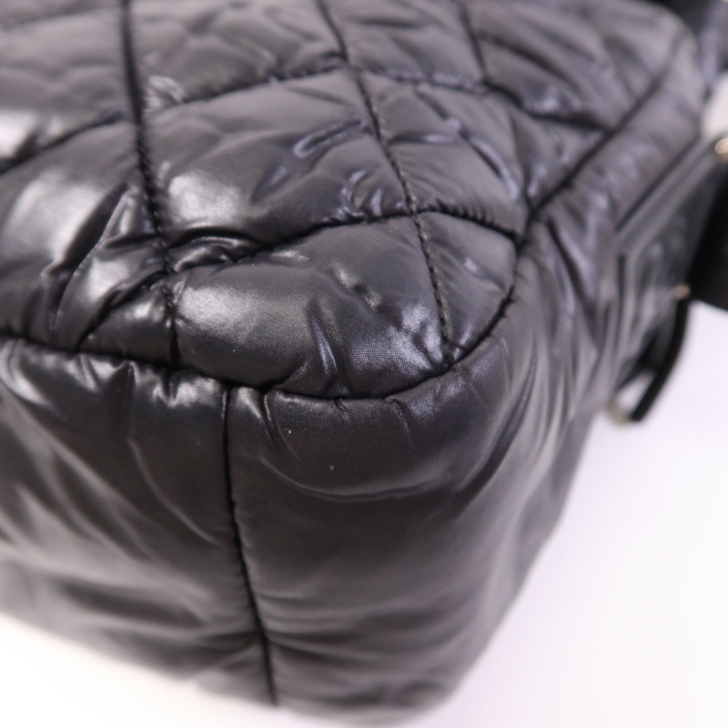 CHANEL 尼龍Coco Cocoon銀扣肩背袋-12