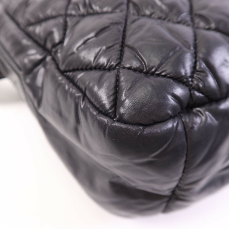 CHANEL 尼龍Coco Cocoon銀扣肩背袋-13