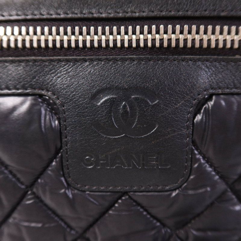 CHANEL 尼龍Coco Cocoon銀扣肩背袋-14