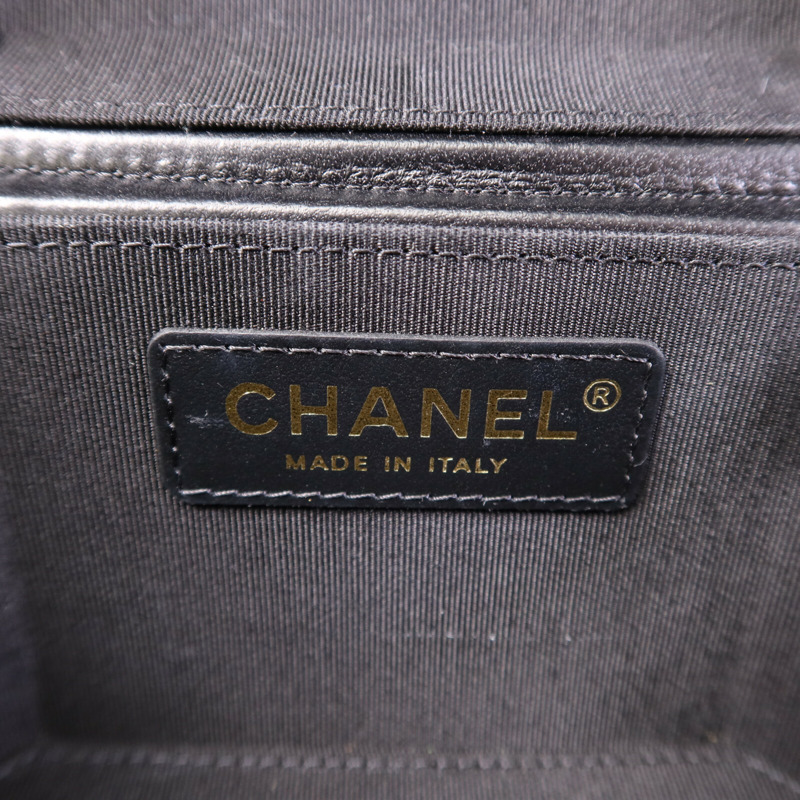 CHANEL 羊皮皮革Small Vanity Case銀扣鏈帶肩背袋-5