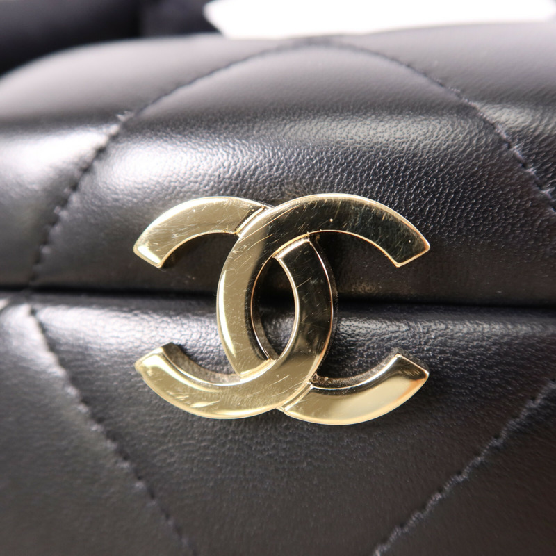 CHANEL 羊皮皮革Small Vanity Case銀扣鏈帶肩背袋-6