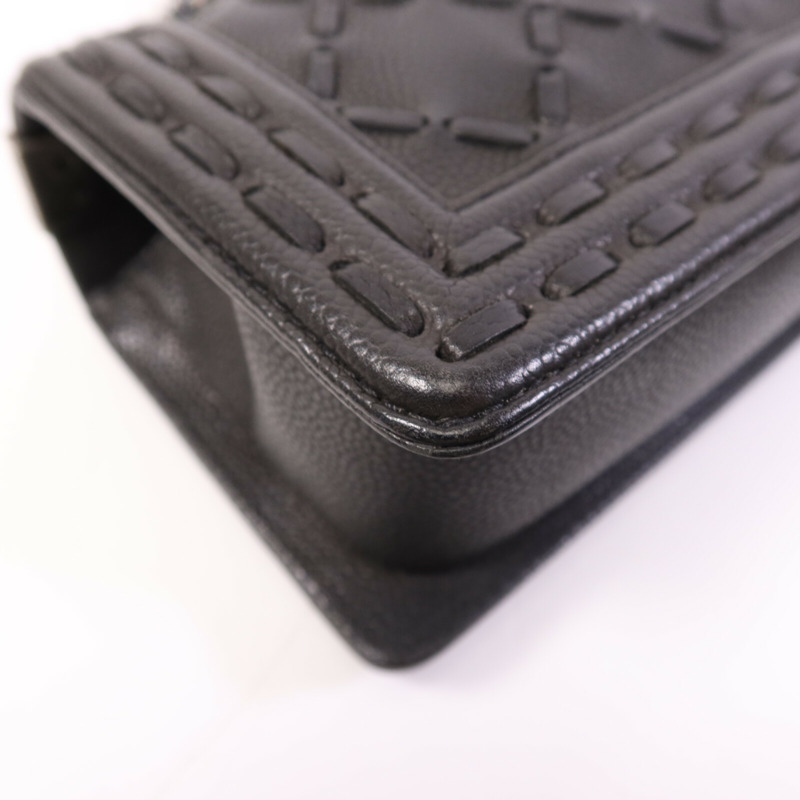 CHANEL 牛皮皮革Le Boy 20銀扣鏈帶肩背袋-13