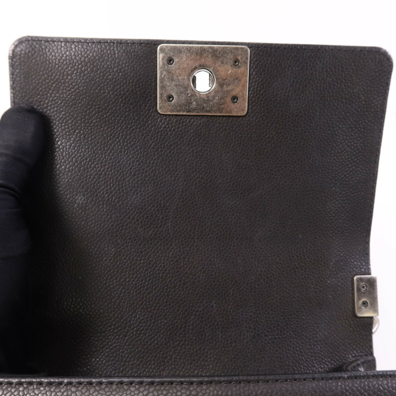 CHANEL 牛皮皮革Le Boy 20銀扣鏈帶肩背袋-14