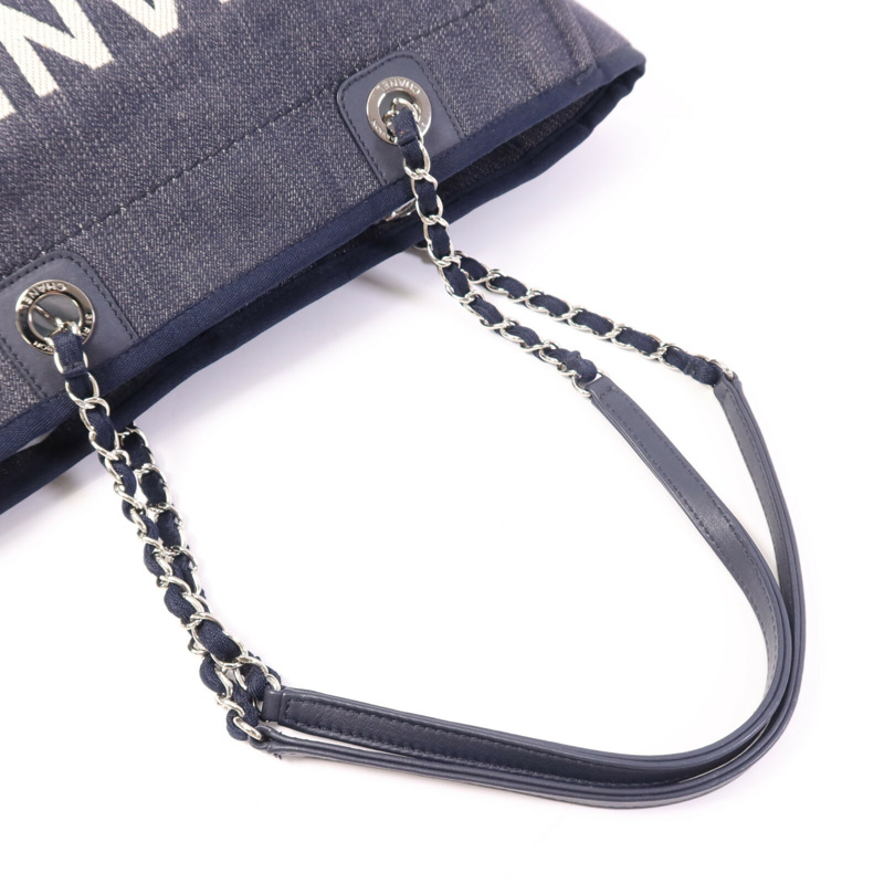 CHANEL 牛仔布Deauville銀扣鏈帶肩背袋-9