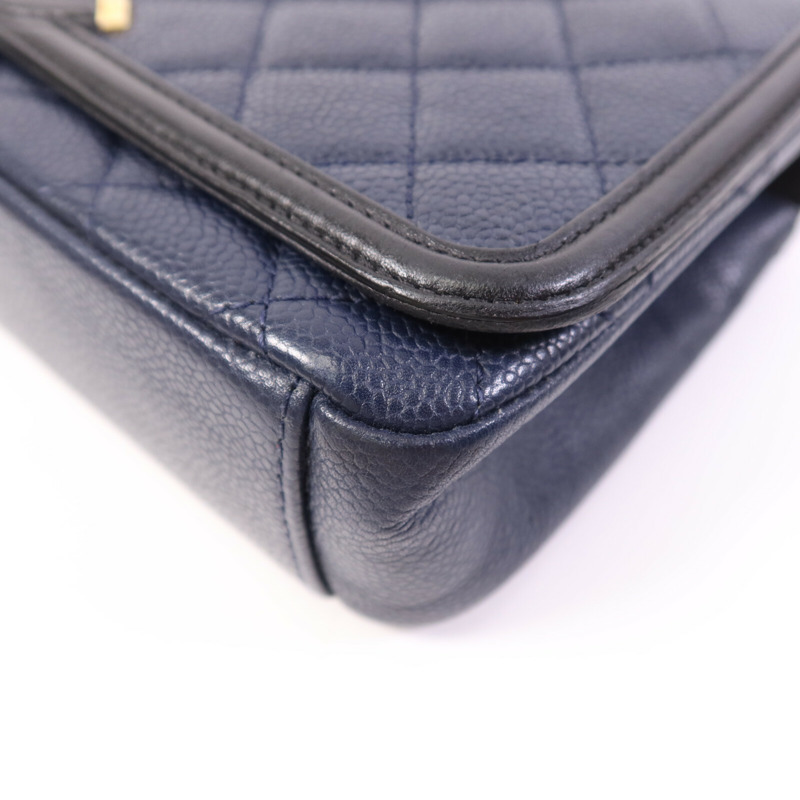 CHANEL 牛皮皮革Shoulder Bag金扣鏈帶肩背袋-9