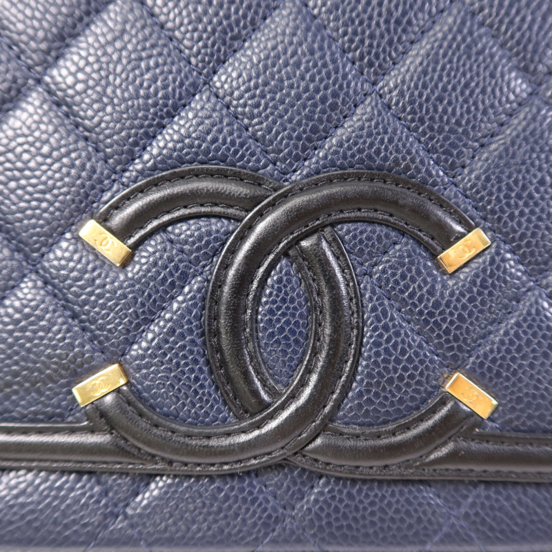 CHANEL 牛皮皮革Shoulder Bag金扣鏈帶肩背袋-14