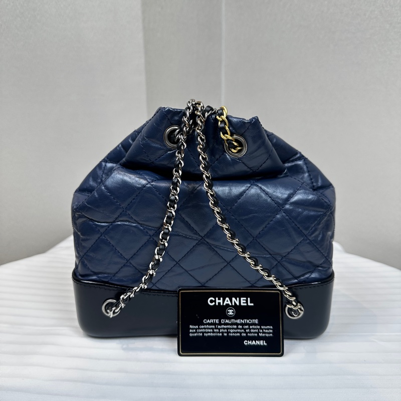 香奈兒/Chanel Gabrielle Backpack 藍色/黑色小牛皮 金銀鏈帶後背包雙肩包小號流浪包 23x10x22.5cm-1