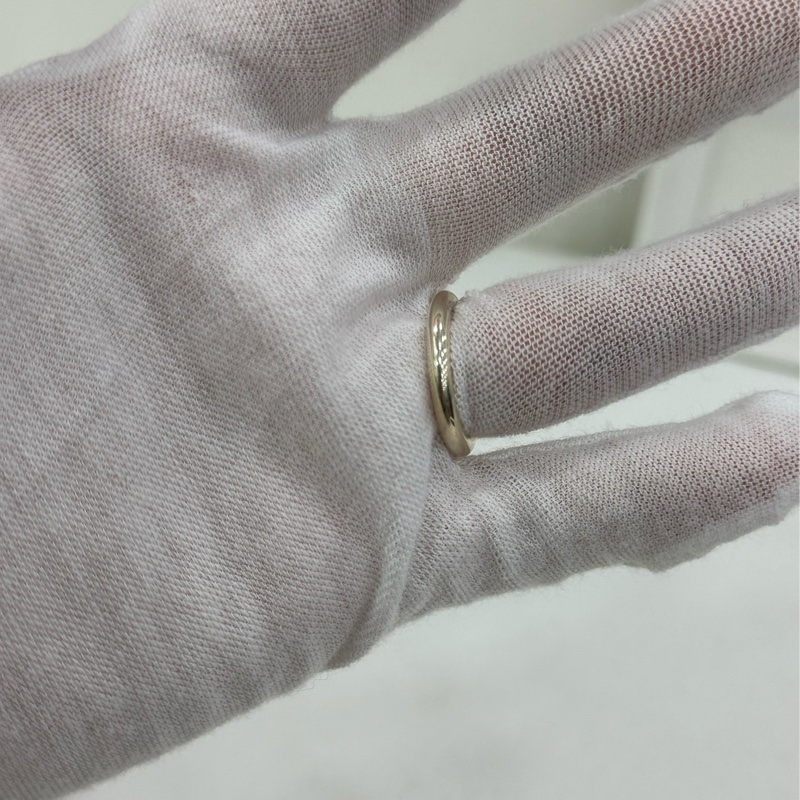 Hermes/愛馬仕 小Q扭環銀戒指 925純銀材質,經典款式,適合日常配戴。 尺寸:49-3