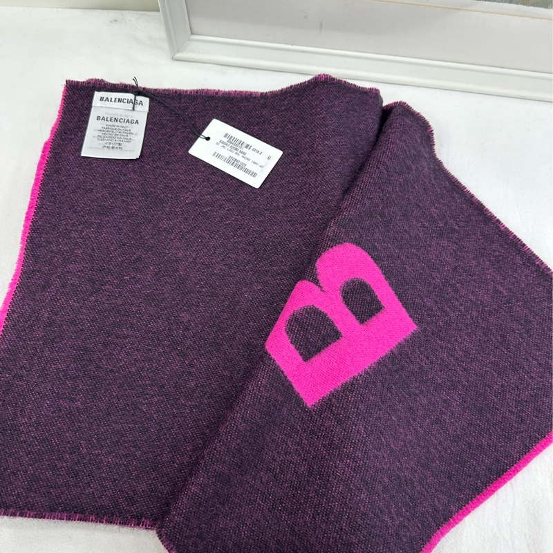 BALENCIAGA巴黎世家，羊毛圍巾 ，雙面大logo 全新吊牌-1
