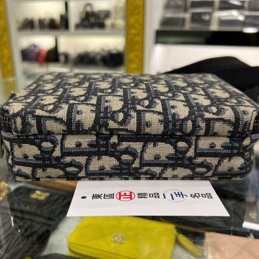 東區正精品㊣DIOR 20BBC119YSE 藍色老花丹寧布帆布銀扣方型雙層拉鍊手拿包斜背包 RZ5768-7