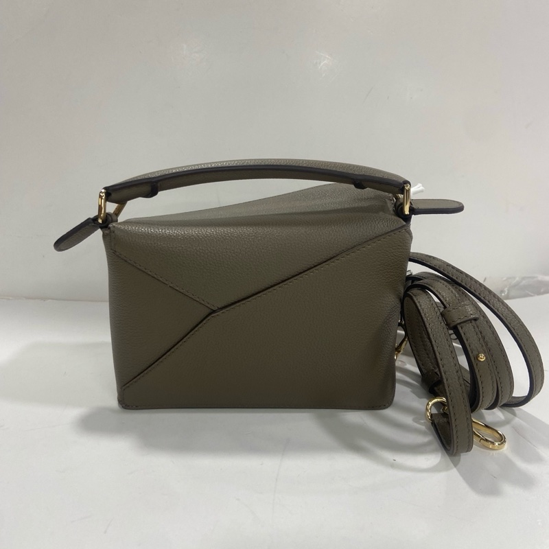 LOEWE 包包 迷你 補貨到 size：17X12CM-2