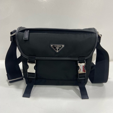 Prada包包 （2VD066）郵差系列 新款 size：24X20CM 特價🉐