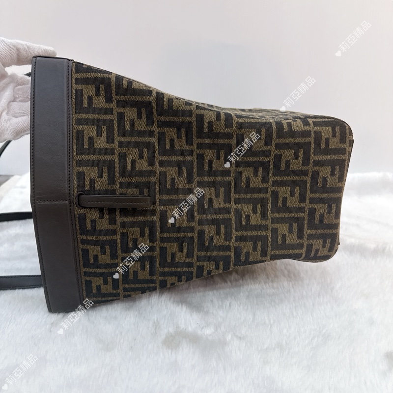 莉亞精品♡Fendi 老花摺紙包 二手-6