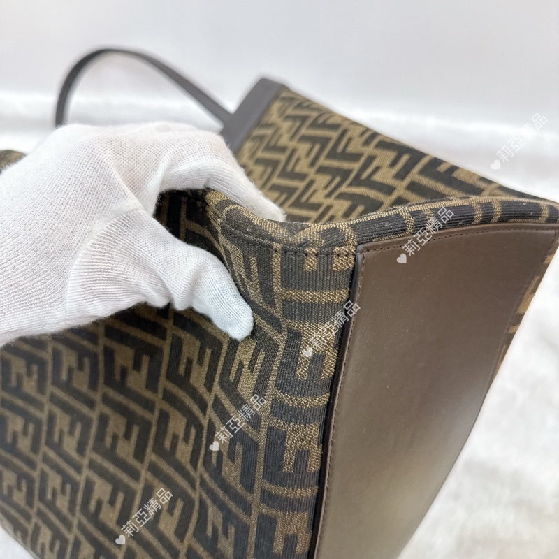 莉亞精品♡Fendi 老花摺紙包 二手-10