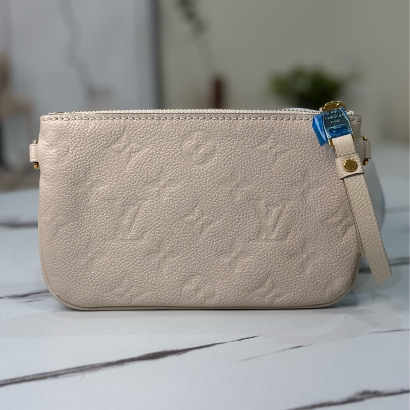 Lv 奶白色壓紋牛皮手機包零錢包-0