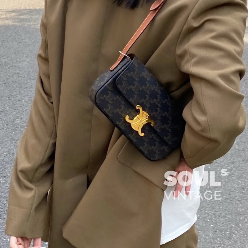 莉亞精品♡ Celine 凱旋門老花腋下包 二手-1