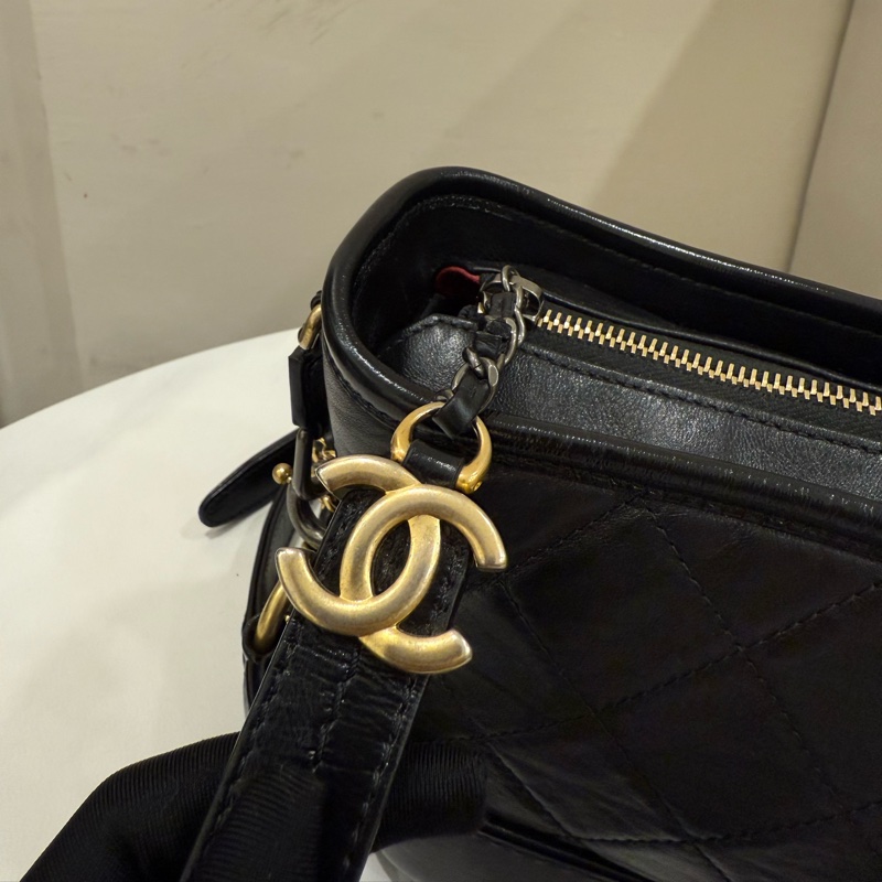 （甜價美包）Chanel 香奈兒 限量提把流浪包黑金小號-4