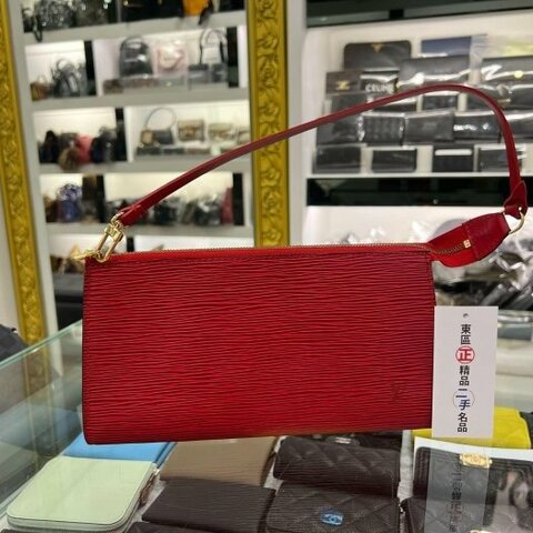 東區正精品㊣LV LOUIS VUITTON M52941 紅色EPI手提包腋下包麻將包肩背包 RA1734