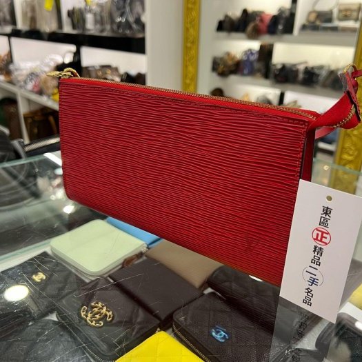 東區正精品㊣LV LOUIS VUITTON M52941 紅色EPI手提包腋下包麻將包肩背包 RA1734-8
