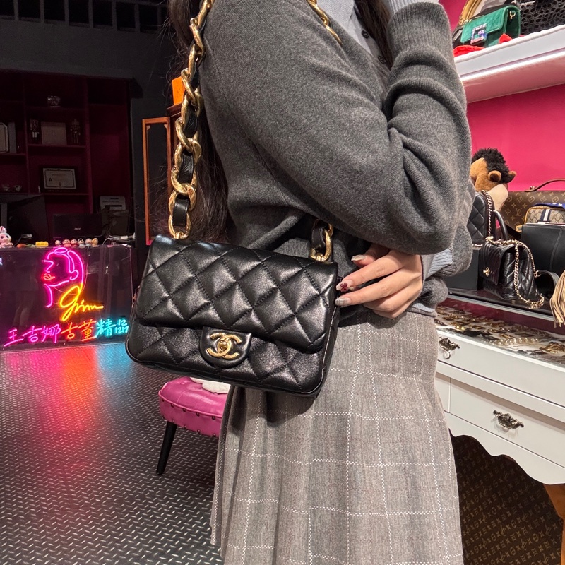 Chanel 黑金肩背包鏈條包/王吉娜古董精品-1