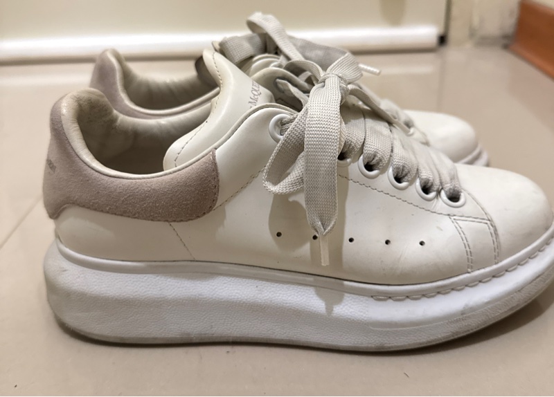 McQueen 粉尾小白鞋-1