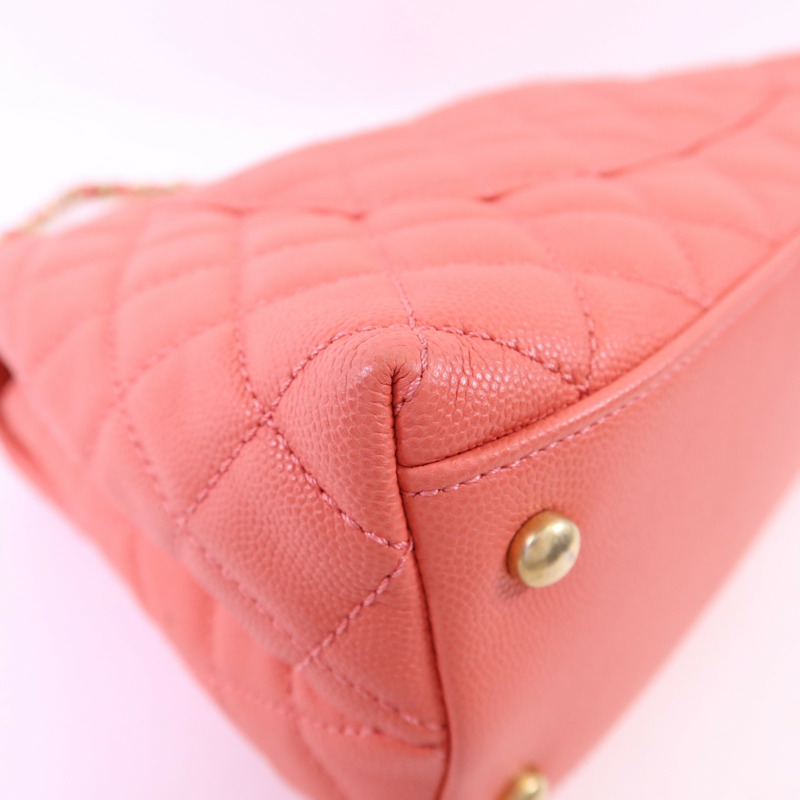 CHANEL 牛皮皮革Coco Handle Large金扣鏈帶肩背袋-14