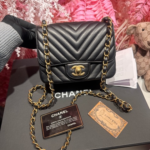 Chanel 山型紋黑金方胖子minicoco17/王吉娜古董精品