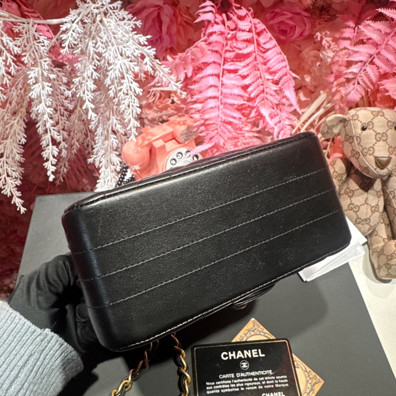 Chanel 山型紋黑金方胖子minicoco17/王吉娜古董精品-6