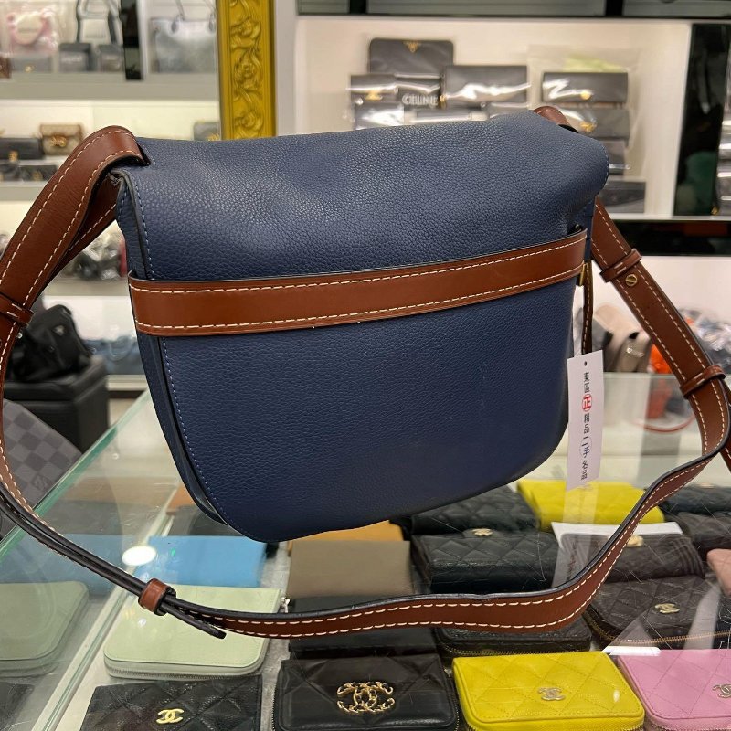 東區正精品㊣LOEWE GATE 藍色拚咖啡色牛皮斜背包郵差包馬鞍包綁帶禮物包大款 30CM RZ5034-7