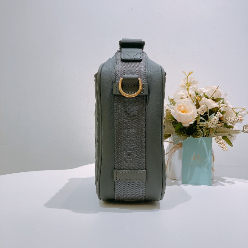 TW4663 Louis Vuitton 路易威登 浮雕男士郵差包 Cruiser Messenger Bag Calfskin-3