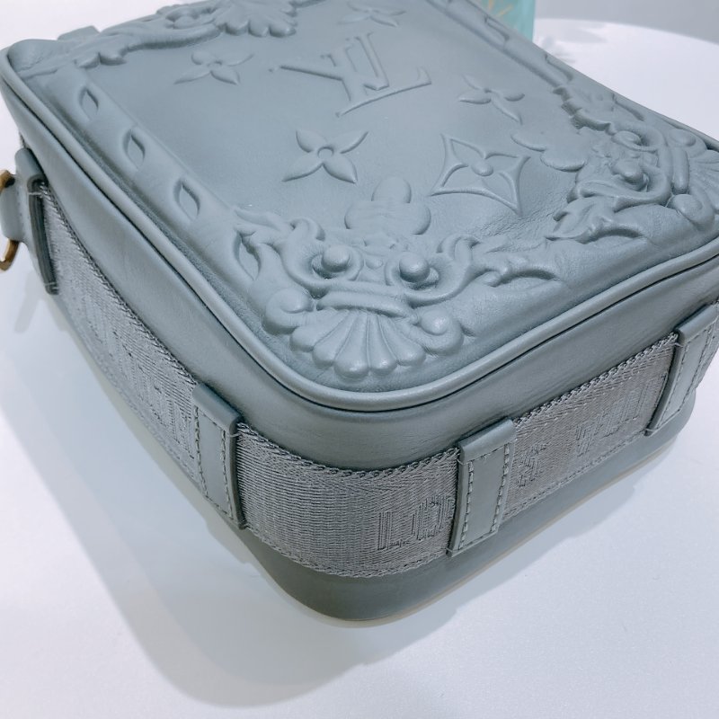 TW4663 Louis Vuitton 路易威登 浮雕男士郵差包 Cruiser Messenger Bag Calfskin-5