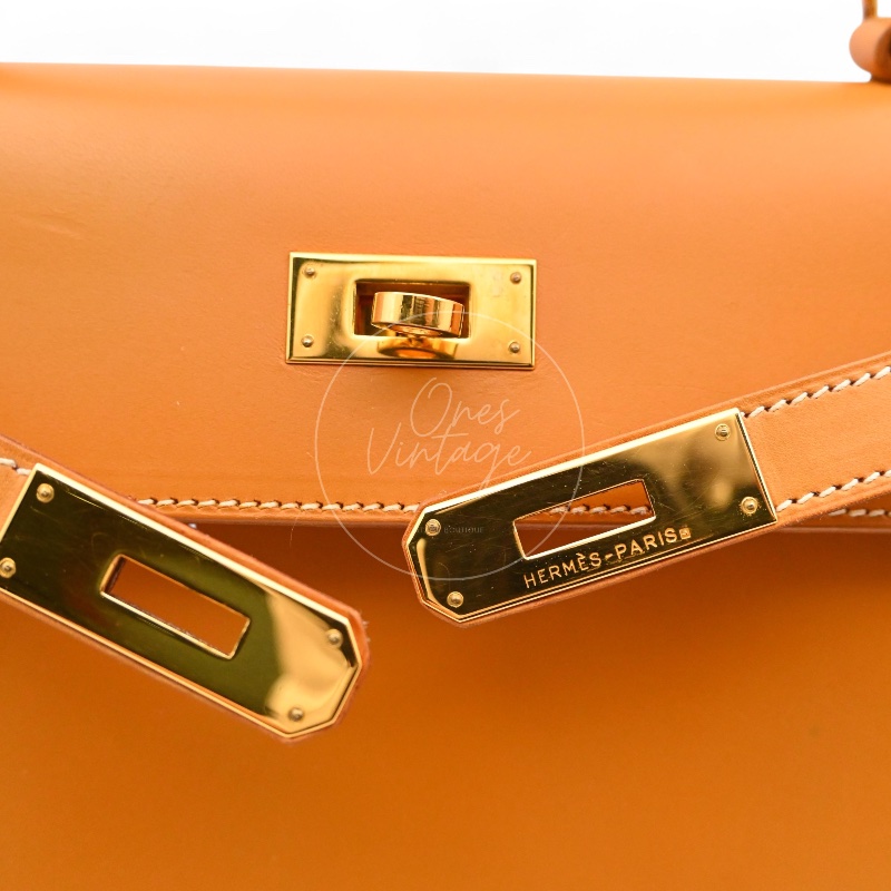 [Pre-owned] Hermes Kelly 28 Natural Sable Chamonix GHW Stamp Square G-22