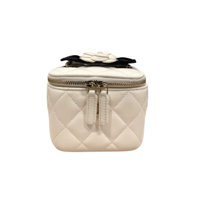 CHANEL 香奈兒 山茶花迷你箱包 皮革 白色 金扣-1