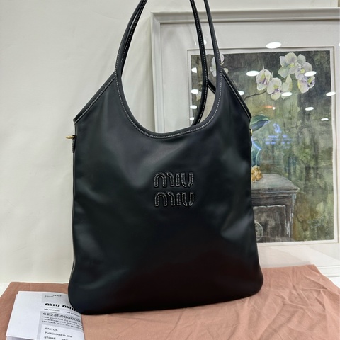 Miu Miu IVY hobo托特包，黑色 很新 25年 內襯有幾點印子