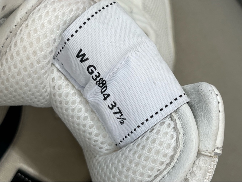 98新香奈兒 Chanel 白色運動鞋 高幫球鞋37.5碼無附件一-5